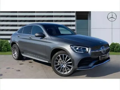 Usado Mercedes GLC300e AMG Line Premium 254 CV (186 kW) 2022 Gris Coupe