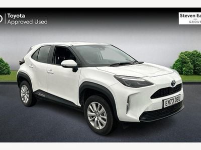 Used 2025 Toyota Yaris Hybrid Estate | £22,071 (Good price)