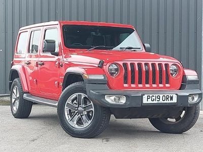 Used Jeep Wrangler Sahara 197 HP (144 kW) 2019 Red SUV
