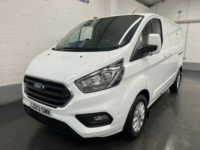 Used Ford Transit Custom Limited 130 HP (95 kW) 2023 White Van