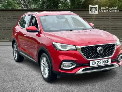 Used MG HS Excite 162 HP (119 kW) 2023 Red SUV