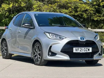 Used Toyota Yaris 91 HP (66 kW) 2021 Silver Hatchback