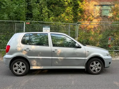 Used VW Polo SE 75 HP (55 kW) 2001 Silver Hatchback