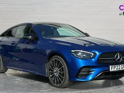 Used Mercedes E300 AMG line 265 HP (194 kW) 2022 Blue