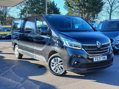 Used Renault Trafic 2021 Black MPV