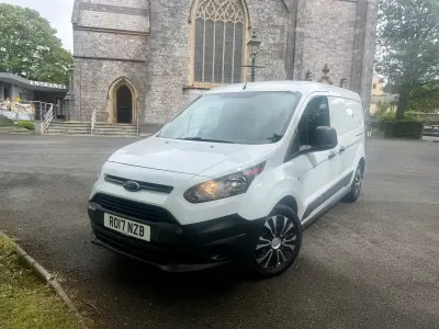 Used Ford Transit Connect 100 HP (73 kW) 2017 White MPV