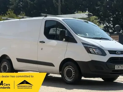 Used Ford Transit Custom 105 HP (77 kW) 2017 White Van