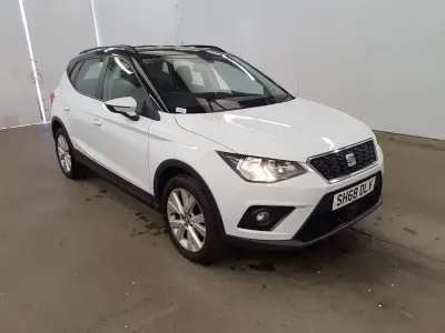 Używany Seat Arona SE Technology 95 KM (69 kW) 2018 Biały SUV
