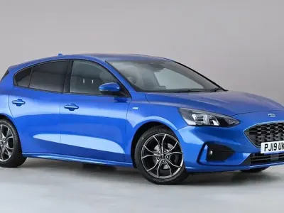 Used Ford Focus ST-Line 125 HP (91 kW) 2019 Blue Hatchback