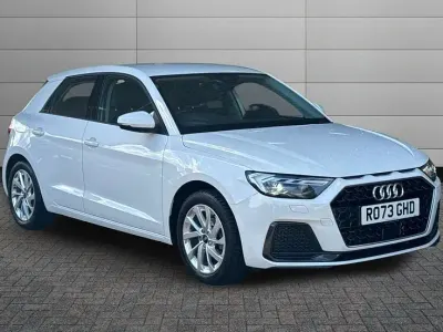 Used Audi A1 Sportback Sport 94 HP (69 kW) 2023 Shell white Hatchback