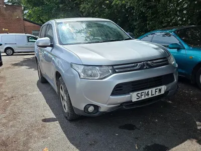 Used Mitsubishi Outlander 2014 Silver SUV