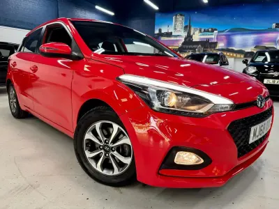 Used Hyundai i20 SE 100 HP (73 kW) 2018 Red Hatchback