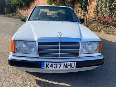 Used Mercedes E220 1993 Sedan