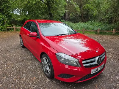 Used Mercedes A180 122 HP (89 kW) 2013 Red Hatchback
