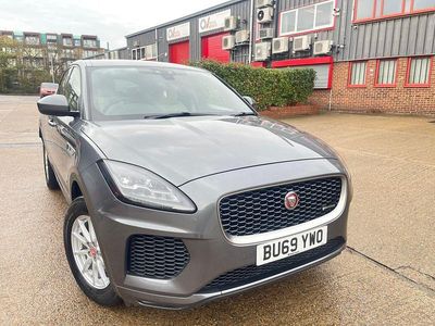 Usado Jaguar E-Pace R-Dynamic 150 HP (110 kW) 2019 Cinzento SUV