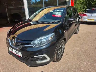 Used Renault Captur Dynamique 90 HP (66 kW) 2018 Black SUV