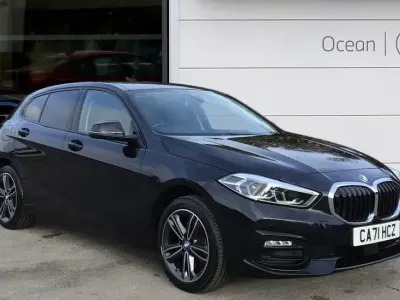 Używany BMW 118 Sport Line 134 KM (98 kW) 2021 Czarny Hatchback