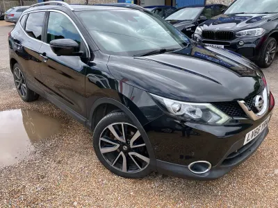 Used Nissan Qashqai Tekna 115 HP (84 kW) 2016 Black SUV
