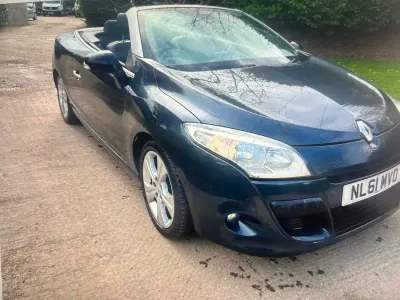 Usado Renault Mégane Cabriolet Dynamique 2011 Cinzento Cabrios