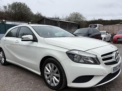Used Mercedes A180 SE 122 HP (89 kW) 2014 White Hatchback