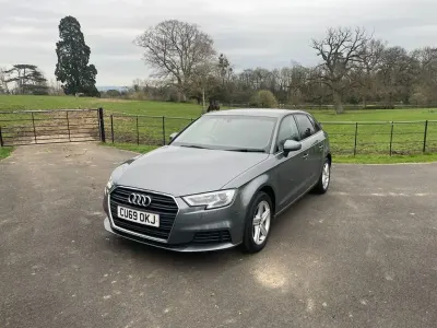 Usado Audi A3 Design 2019 Gris Berlina