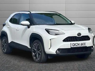 Usado Toyota Yaris Cross 116 HP (85 kW) 2024 Branco SUV