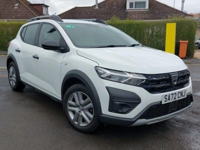 Used Dacia Sandero Essentiel 91 HP (66 kW) 2022 White Hatchback