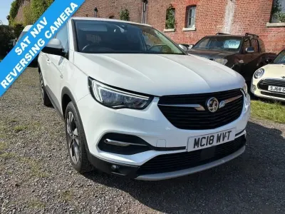Second-hand Vauxhall Grandland X Sport 130 CP (95 kW) 2018 Alb SUV
