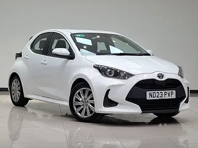 Used Toyota Yaris 116 HP (85 kW) 2023 White Hatchback