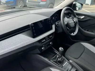 Usado Skoda Kamiq SE 95 HP (69 kW) 2025 Preto SUV