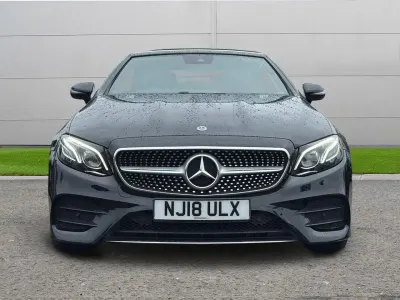 Usado Mercedes E400 AMG line 328 HP (241 kW) 2018 Preto Cabrios