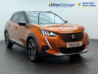 Używany Peugeot e-2008 GT 100 kW (136 KM) 2021 Pomarańczowy SUV