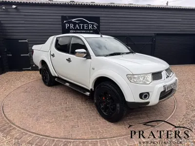 Używany Mitsubishi L200 176 KM (129 kW) 2012 Biały Pickup