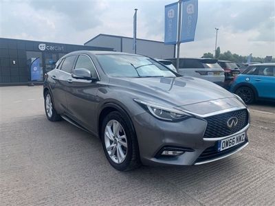 Infiniti Q30