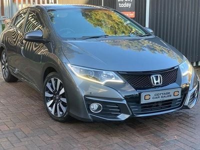 Grey Used 2017 Honda Civic SE Plus Hatchback | £10,495 (Good price)