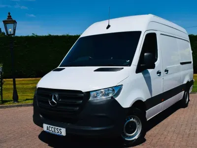 Used Mercedes Sprinter Progressive 148 HP (108 kW) 2024 White Van