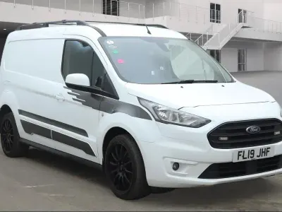 Used Ford Transit Connect Limited 120 HP (88 kW) 2019 White MPV
