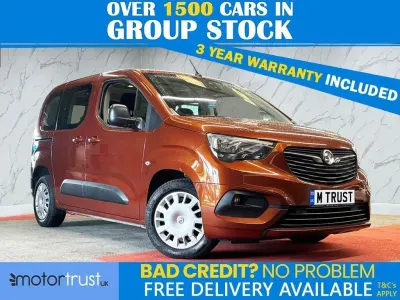 Käytetty Vauxhall Combo Edition 110 HP (80 kW) 2021 Ruskea Tila-auto