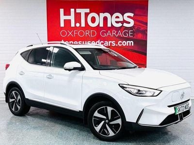 White Used 2022 MG ZS Trophy Connect Hatchback | £15,495 (Fair price)