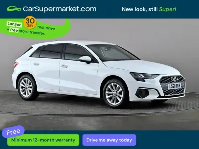 Begagnad Audi A3 Premium 110 HK (80 kW) 2021 Vit Sedan