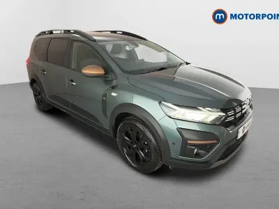 Used Dacia Jogger Extreme 141 HP (103 kW) 2024 Green MPV