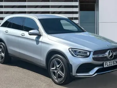 Second-hand Mercedes GLC300 AMG line 258 CP (189 kW) 2022 Break