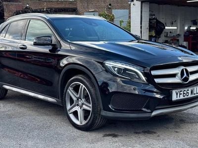 Mercedes GLA220