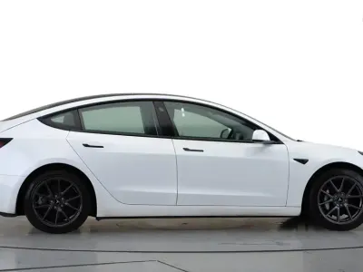 Used Tesla Model 3 Long Range AWD 366 kW (498 HP) 2021 Sedan