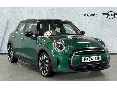 Used Mini Cooper Exclusive 136 HP (100 kW) 2024 Green Hatchback