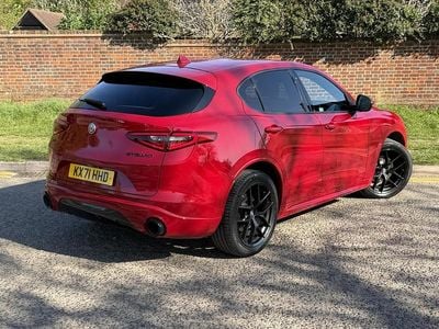 Used Alfa Romeo Stelvio Veloce 276 HP (202 kW) 2021 Red SUV