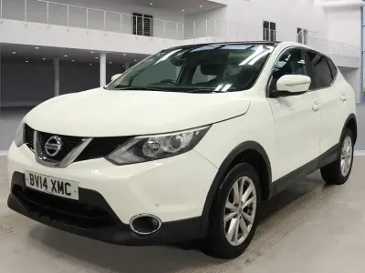 Used Nissan Qashqai Acenta Premium 110 HP (80 kW) 2014 White SUV