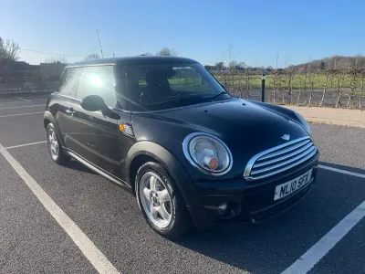 Używany Mini Cooper D Hatch 2010 Czarny Hatchback