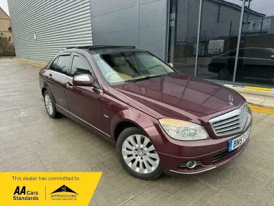 Käytetty Mercedes C320 Elegance 221 HP (162 kW) 2007 Punainen Sedan