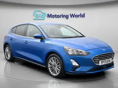 Usado Ford Focus Titanium X 155 HP (114 kW) 2021 Azul Citadino
